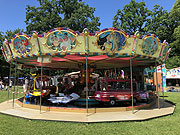 Kinderkarussel von Kübler-Dräger mit der Wurstbraterei auf dem Magdalenenfest (©Foto: Martin Schmitz)